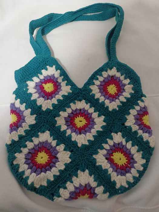 Продам вязаную сумку и вязаные игрушки