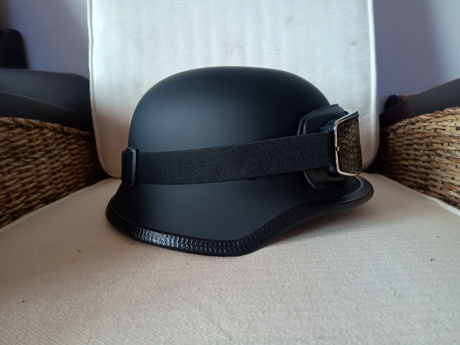 Kask motocyklowy retro niemiecki
