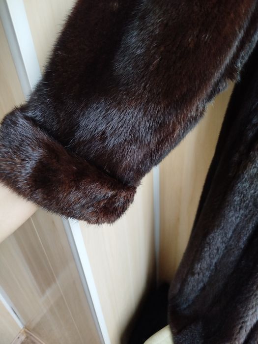 Натуральная норковая шуба.
