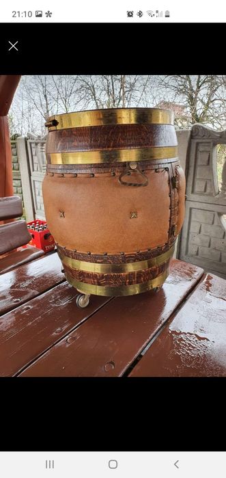 Barek na alkohol z beczki