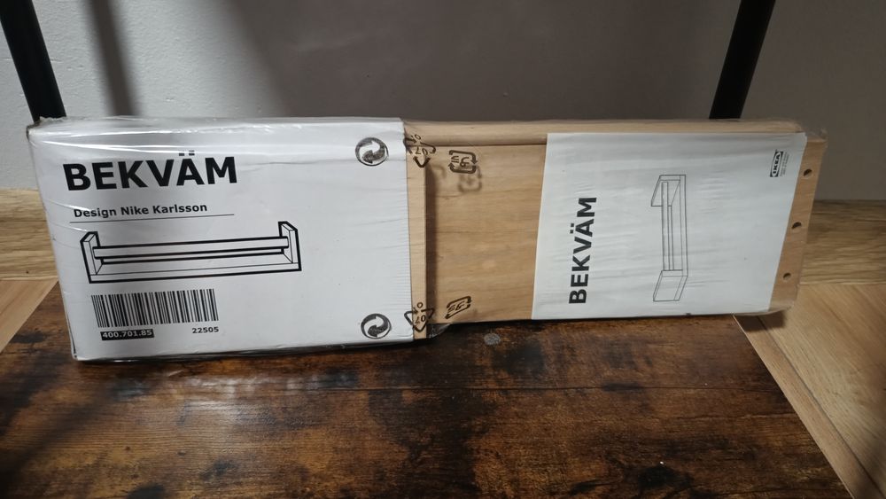 Półka Bekväm na przyprawy