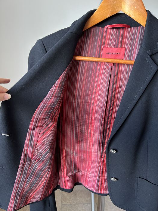 Blazer preto cintado da Ana Sousa