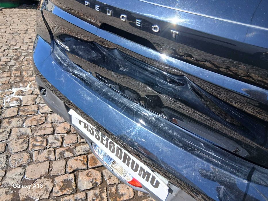 Peugeot 208 1.2 PureTech Gasolina