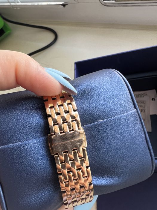 Годинник Swarovski