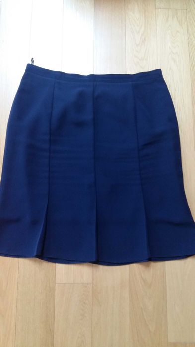 Spódnica 52 elegancka z podszewką granatowa pas 100cm