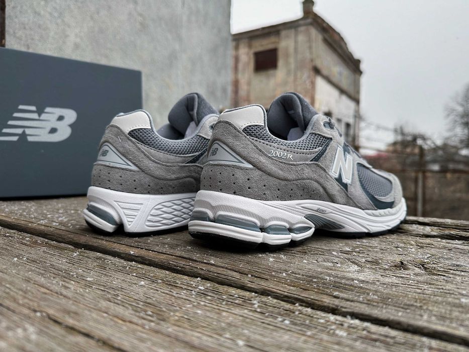 Мужские оригинальные кроссовки New Balance 2002R (2 цвета) M2002RFL