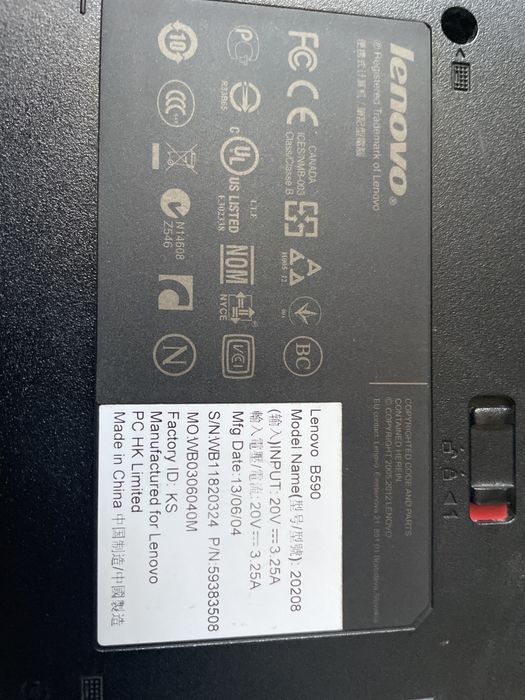 Laptop Lenovo (uszkodzony)