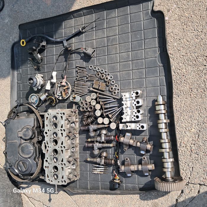 Запчастини Wolwagen  пасат б6 блок БМР