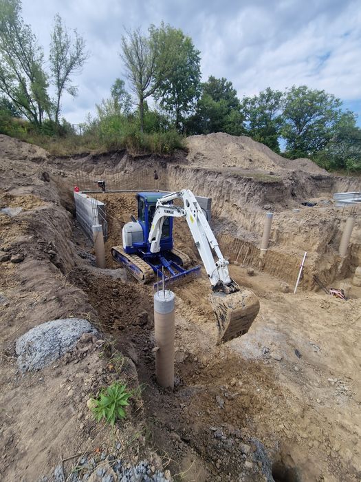 Аренда мін-іекскаватор  оренда мініе зкскаватора послуги мініекскавато