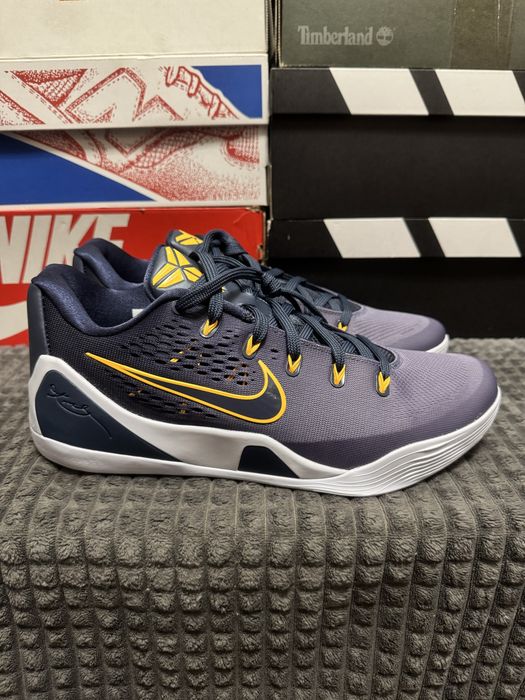 Кросівки чоловічі 45(29см) Nike Kobe 9 Protro Low Violet IH1401-401 оригінал