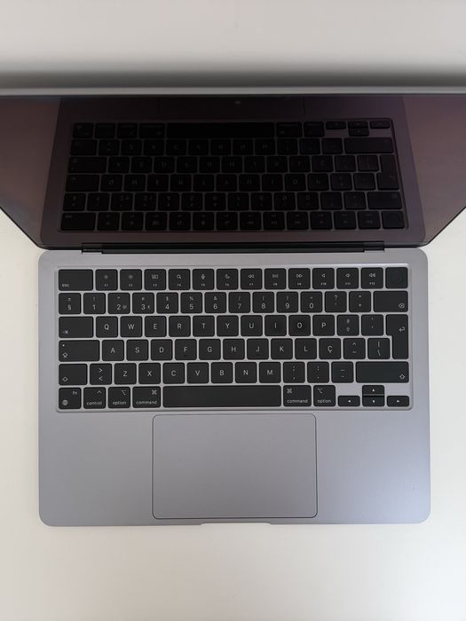 Apple Macbook M3 Air 13’’ 2024