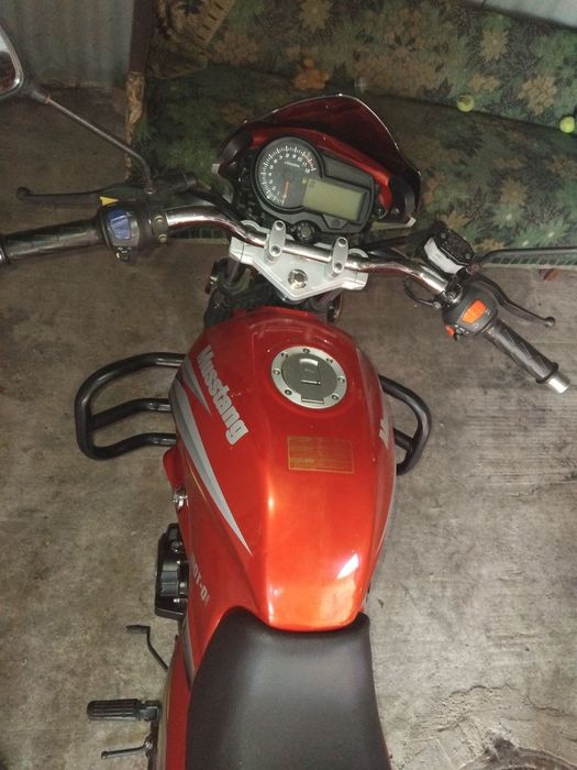 Продам мотоцикл стан нового Мустанг 150 -8