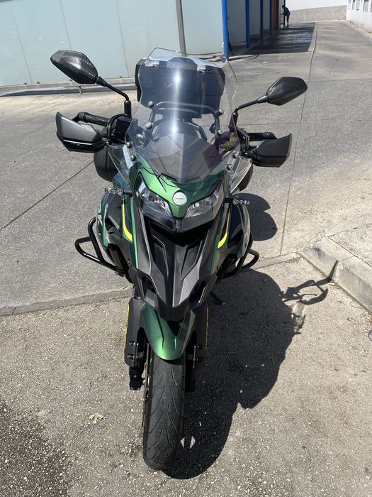 Benelli TRK 502 2024 – 11.500 km – Garantia até 08/2027 – 3 Malas SHAD