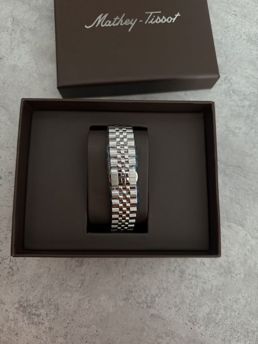 Mathey-Tissot годинник