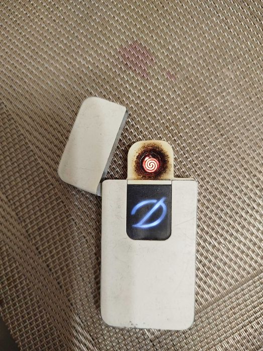 Продам запальнички бинзинові