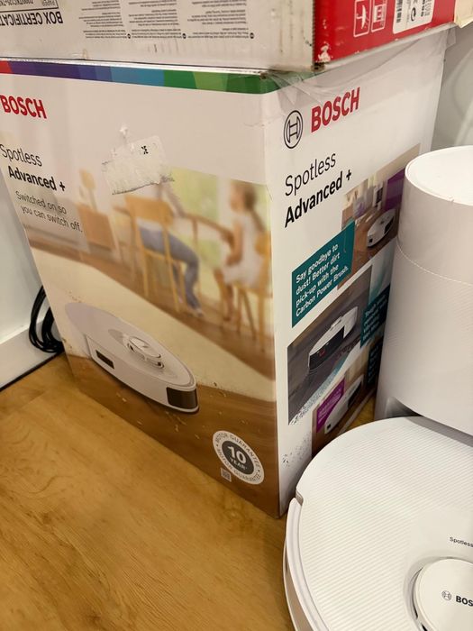 Aspirador Robô praticamente sem uso.