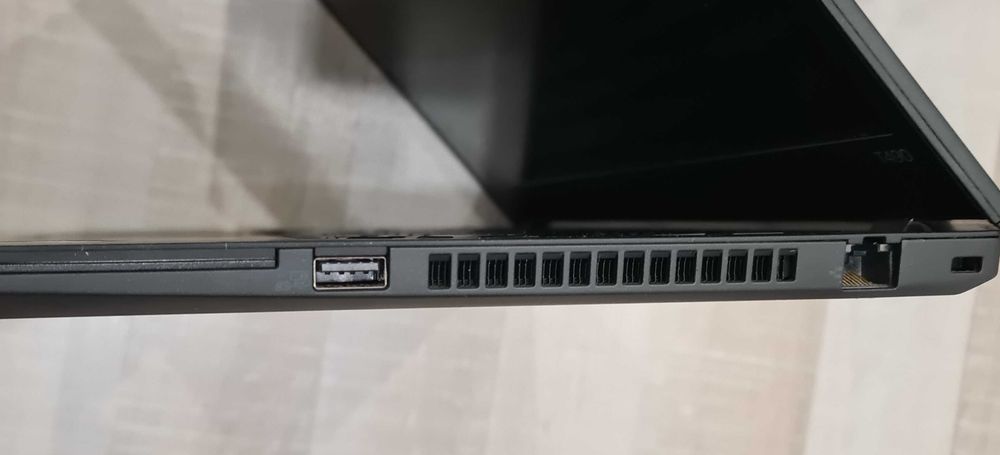 Lenovo ThinkPad T490 14'FHD IPS/24gb/512gb