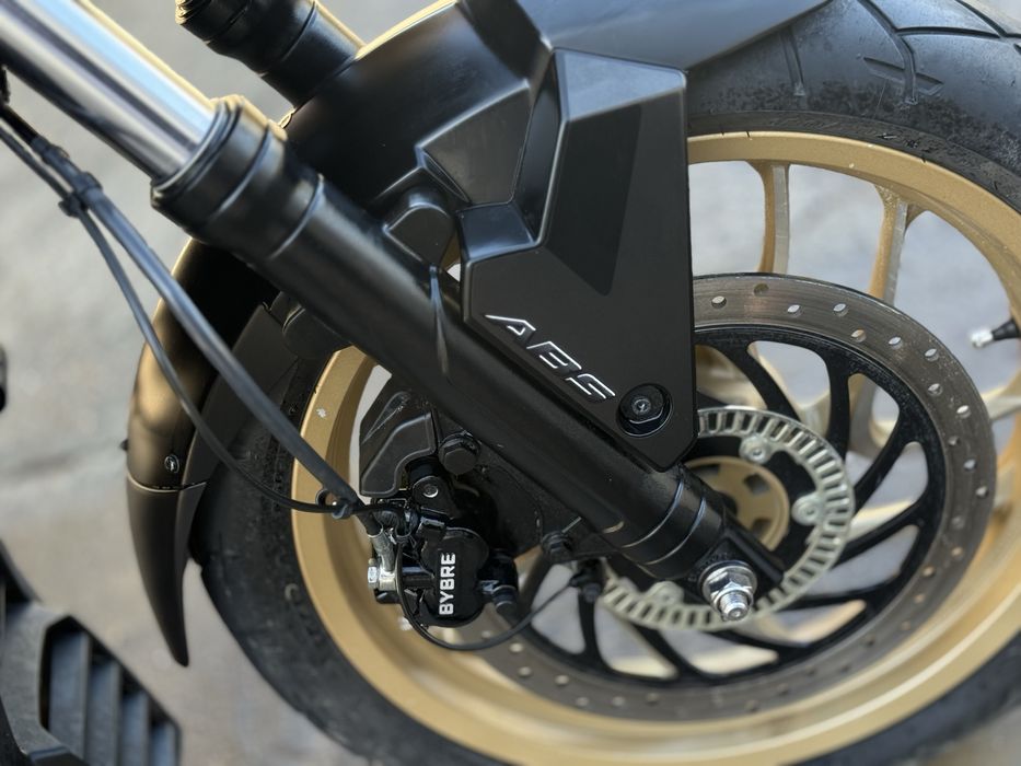 Bajaj dominar 400 ug