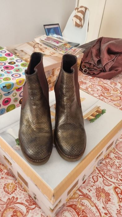 Botas PROF – Tamanho 37 – Salto Alto