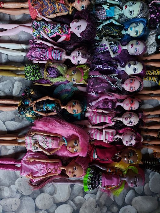 Монстер хай разные