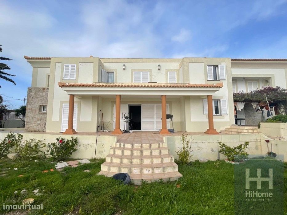 Moradia T4 no centro da Vila do Porto Santo