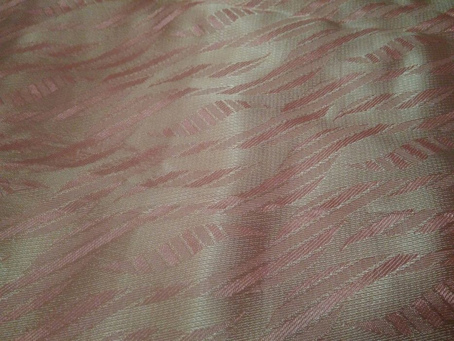 Отрез ткань атласная