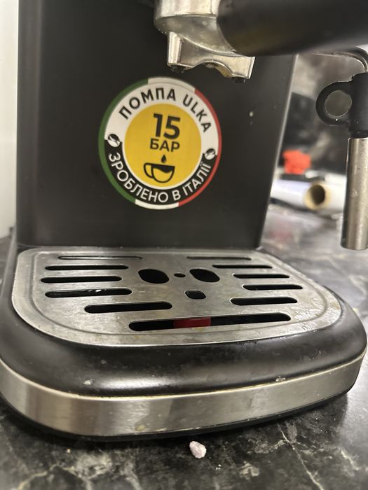 Продам кофемашину   ROTEX RCM650-S Good