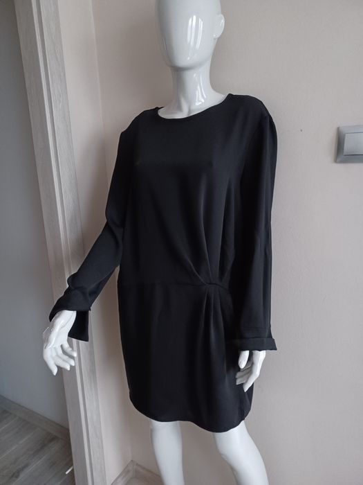 Elegancka  sukienka mini XXL czarna Mango
