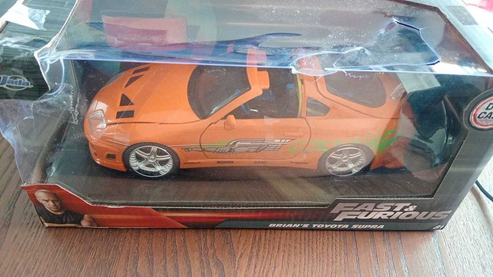 Jada Toys 1:24 Toyota Supra 1995 Velozes e Furiosos - Die-Cast Metal (Lacrado)