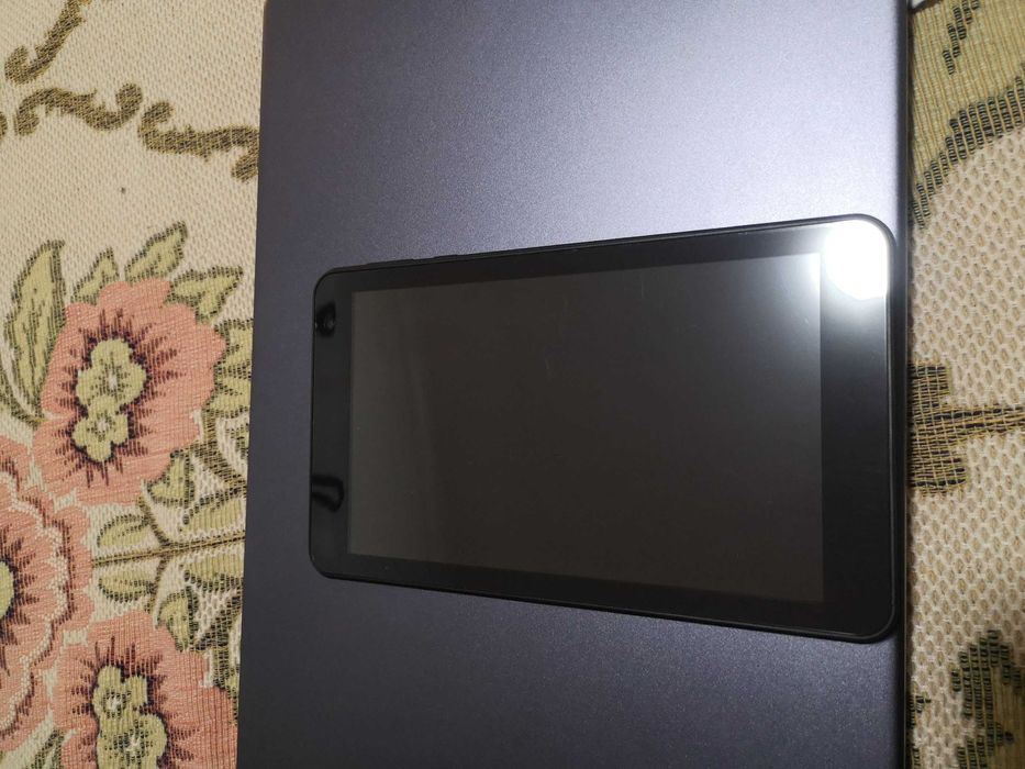 7-inch Android Tablet64737826235651123