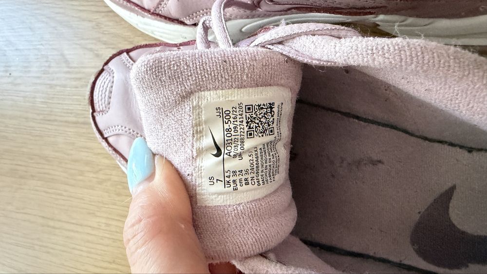 Кросівки Nike tekno жіночі оригінал 38 (24 см), демісезонні, шкіра