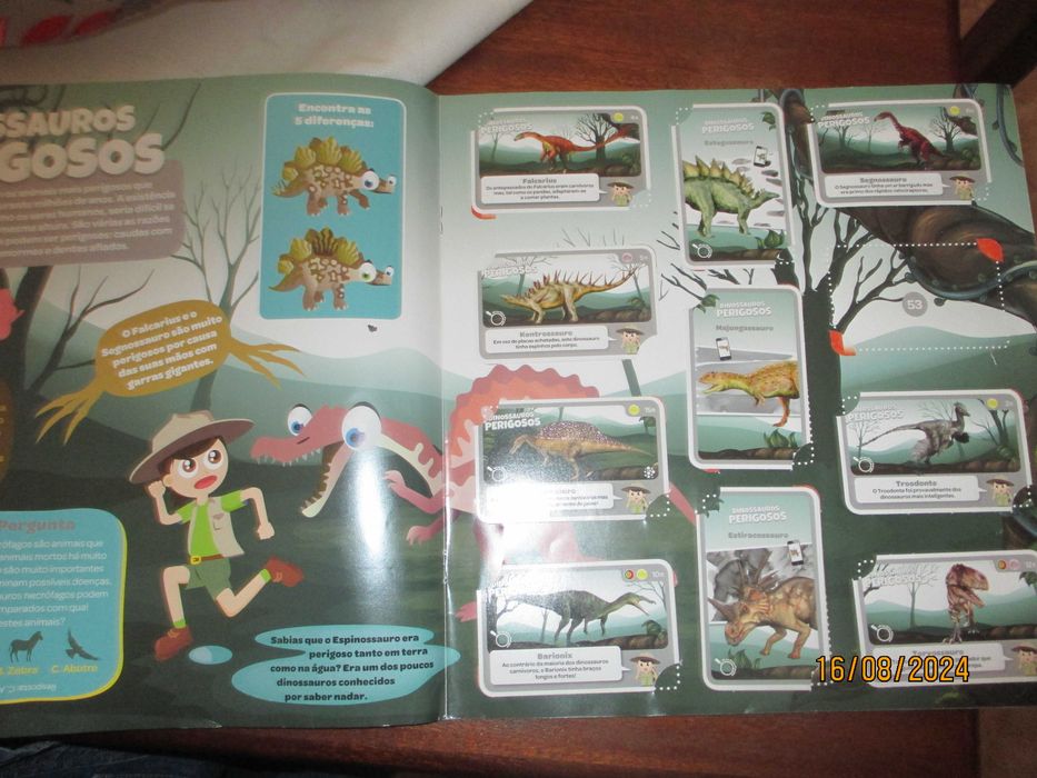 Caderneta completa  - Super animais 3 - Dinossauros