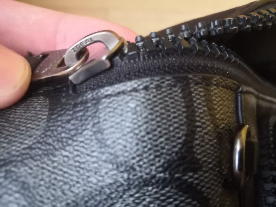 Продам сумку бананку coach оригінал.