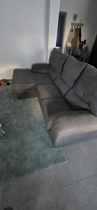 Vendo sofá com chaise longue