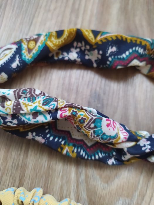 Пов'язки для волося