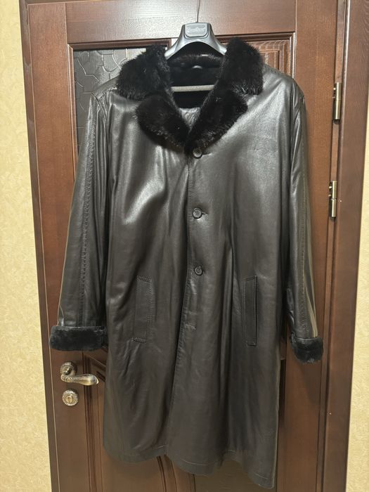 Продам чоловічу шкіряну дублянку