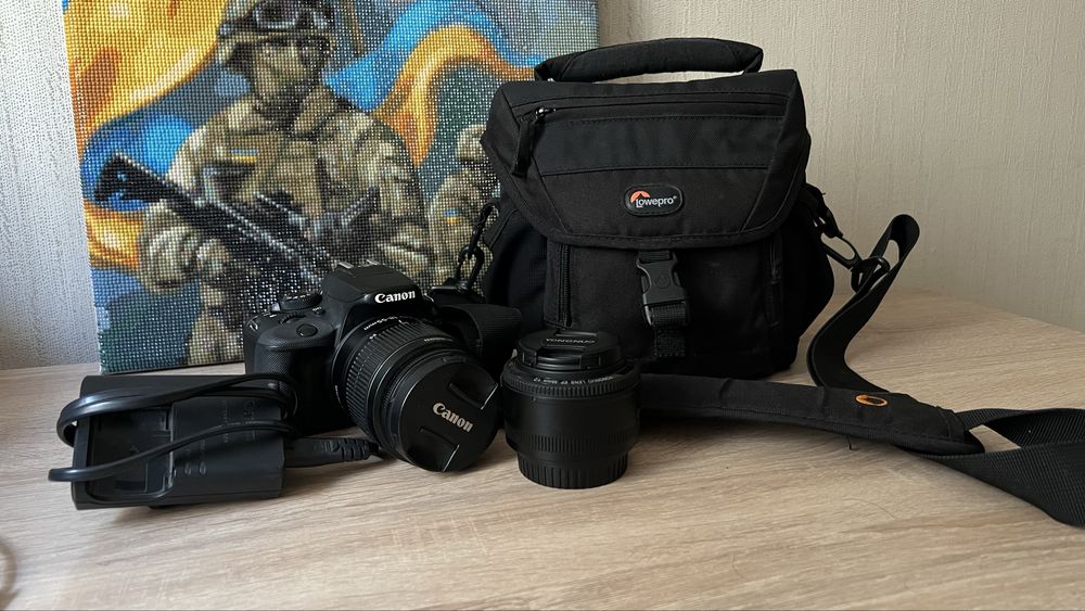 Canon EOS 100D + Canon 18-55mm IS STM + Yongnuo 35mm f/2 + сумка Lowepro
