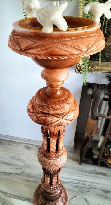 Fontanna, lampa, poidło dla ptaków alabaster