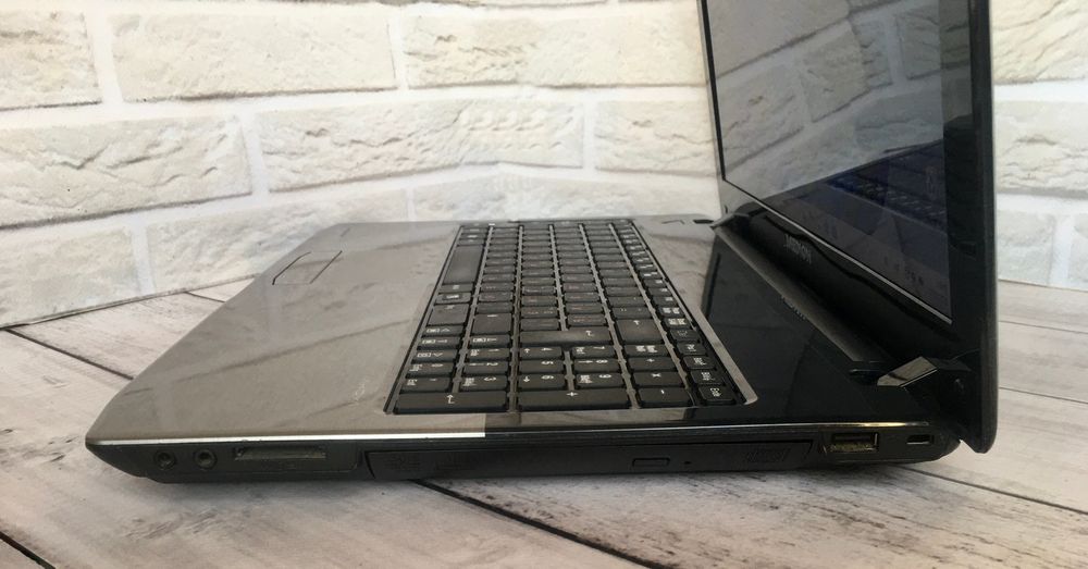 Ноутбук i7/Nvidia/ОЗУ 16gb/ SSD128gb+HDD750gb