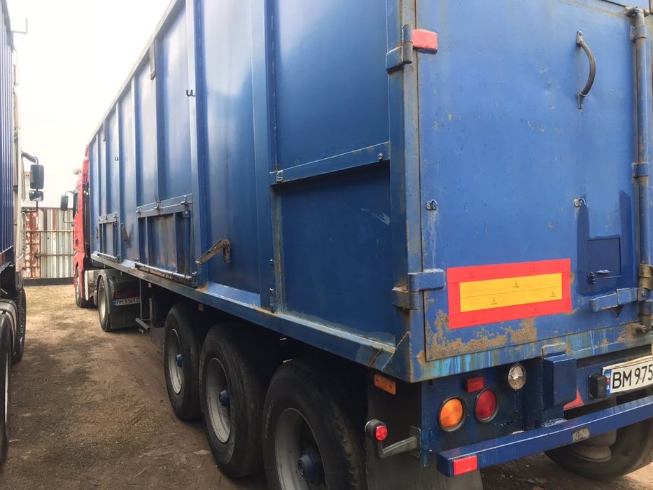 Зерновоз, напівпричеп.