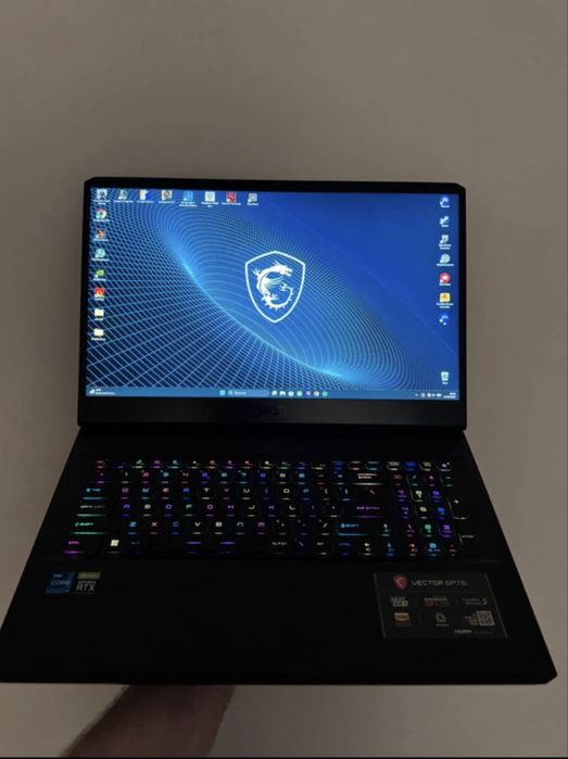 Laptop MSI Vector GP 76 rtx 3070ti 15( 17,3 FHD 360hz 16gb ram 1tb ssd