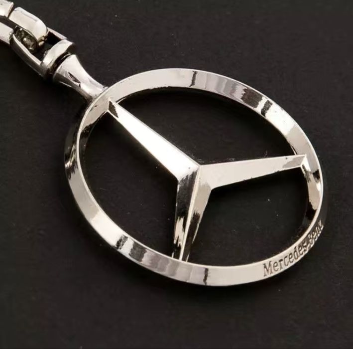 Брелок Mercedes-Benz Мерседес для ключів в подарунковій упаковці