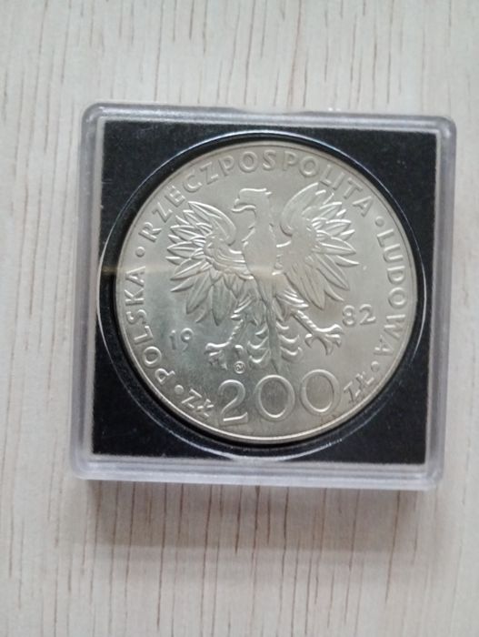 Moneta 200 zł z papieżem