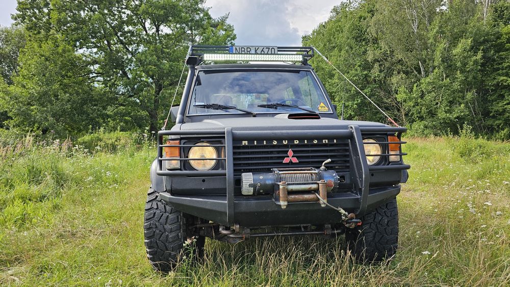 Mitsubishi Pajero 1   2.5 TD