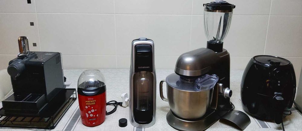 Material variado de cozinha