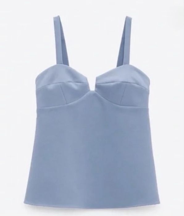 Майка від ZARA.