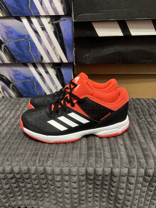 Кросівки для залу Adidas Court Stabil 36(23см) оригінал