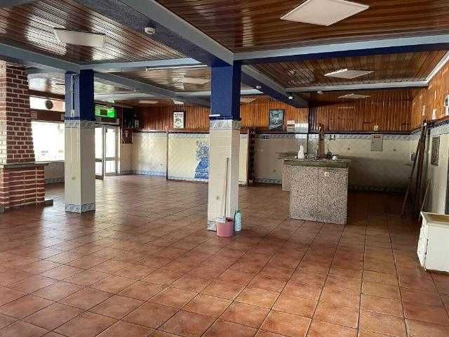 Arrenda espaço amplo bem localizado em Celorico da Beira