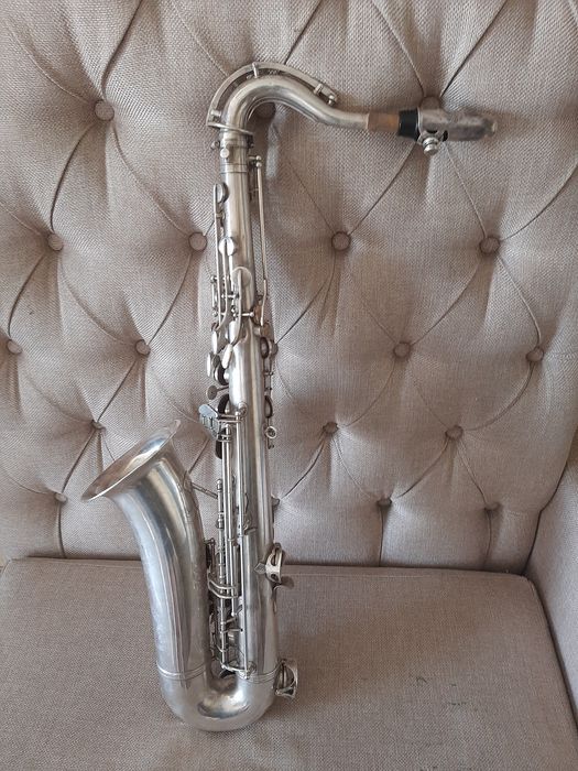 Саксофон тенор Амати Классик Делюкс