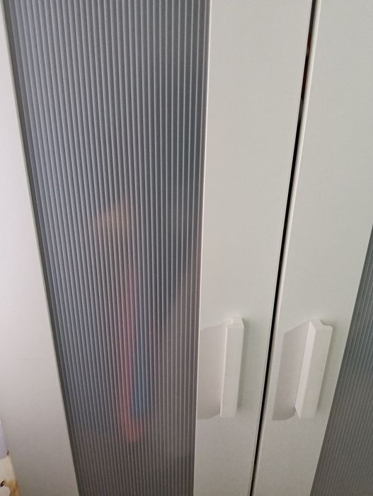 Vendo guarda-roupa branco